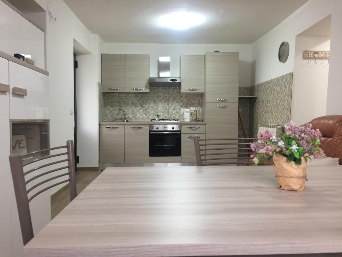 Casa Ginni Con Piscina E Giardino Caravonica Exteriör bild
